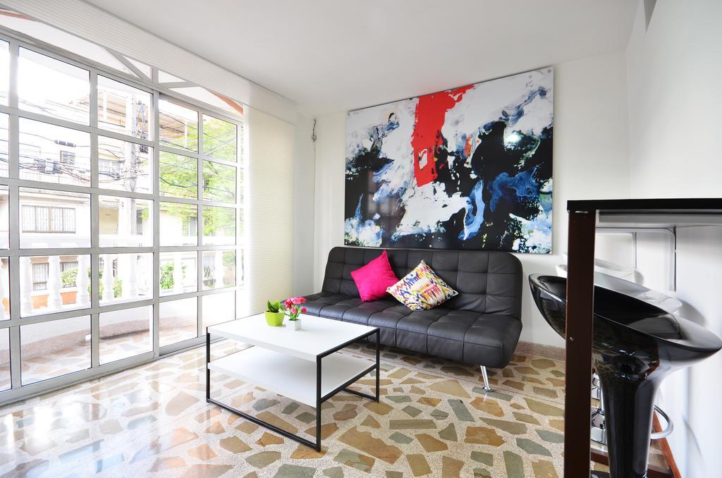 Apartamentos Amoblados Jg De La 70 Medellín Extérieur photo