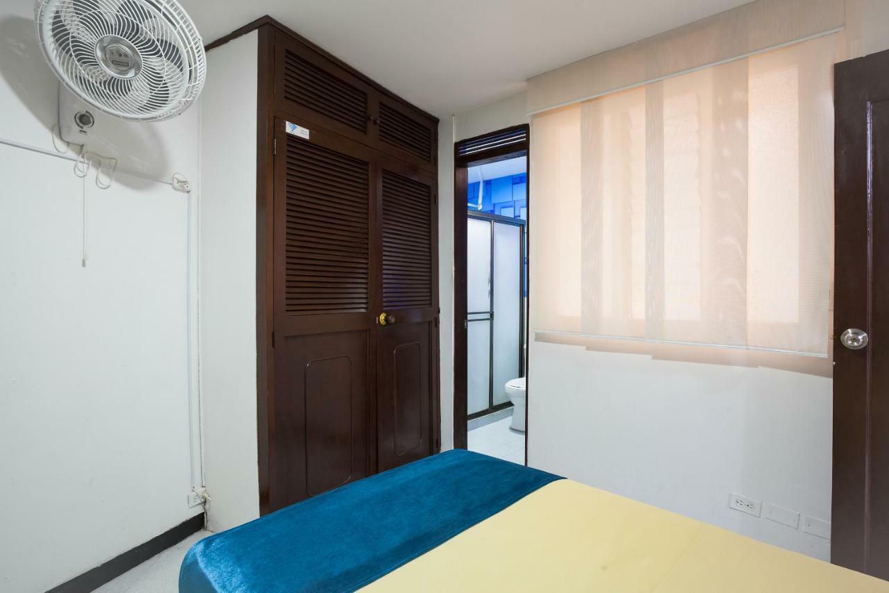 Apartamentos Amoblados Jg De La 70 Medellín Extérieur photo