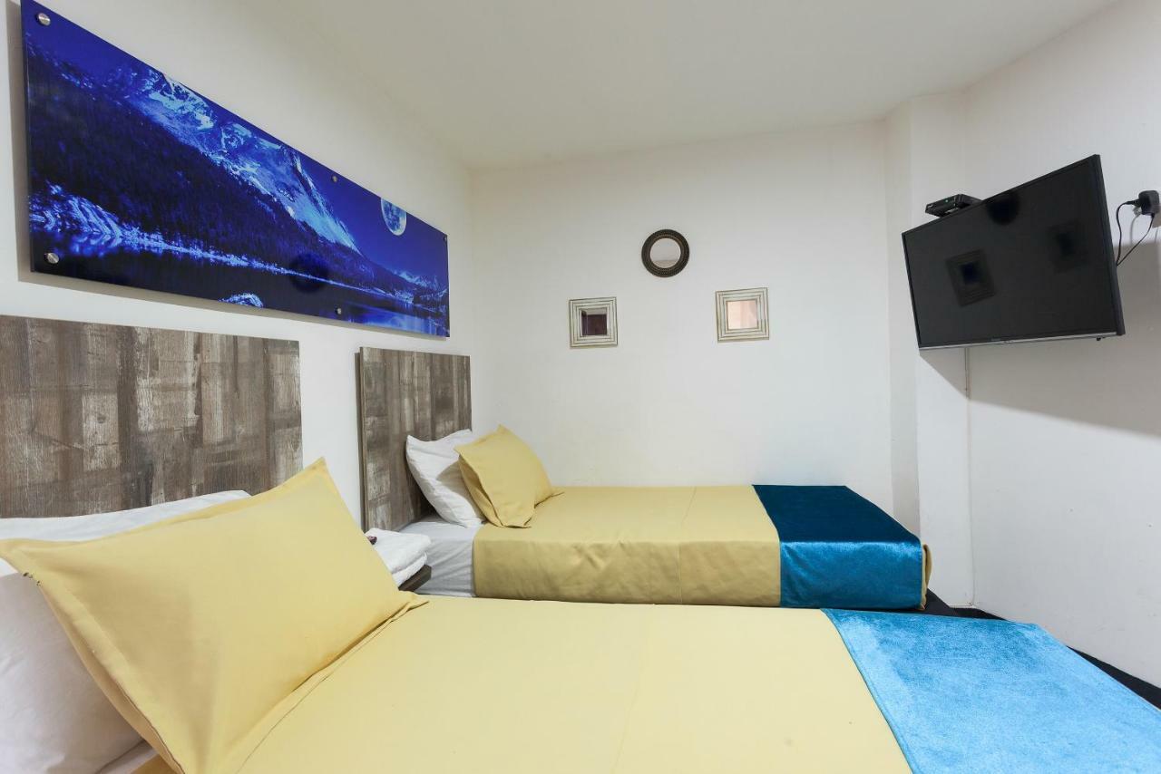 Apartamentos Amoblados Jg De La 70 Medellín Extérieur photo