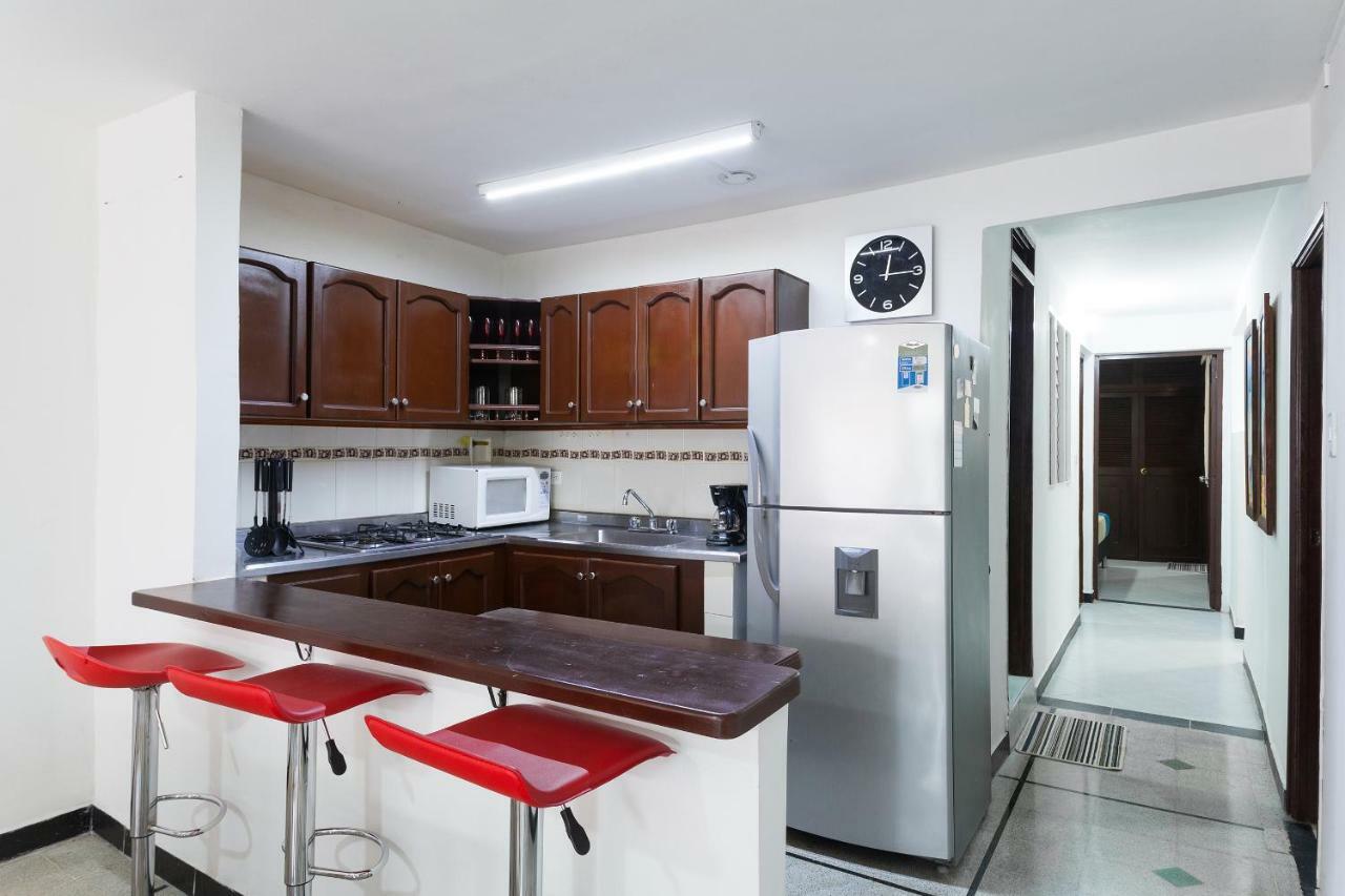 Apartamentos Amoblados Jg De La 70 Medellín Extérieur photo