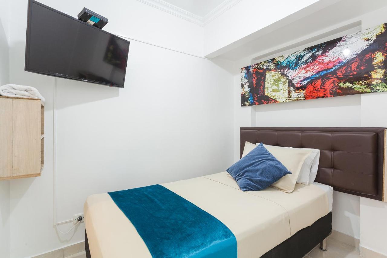 Apartamentos Amoblados Jg De La 70 Medellín Extérieur photo