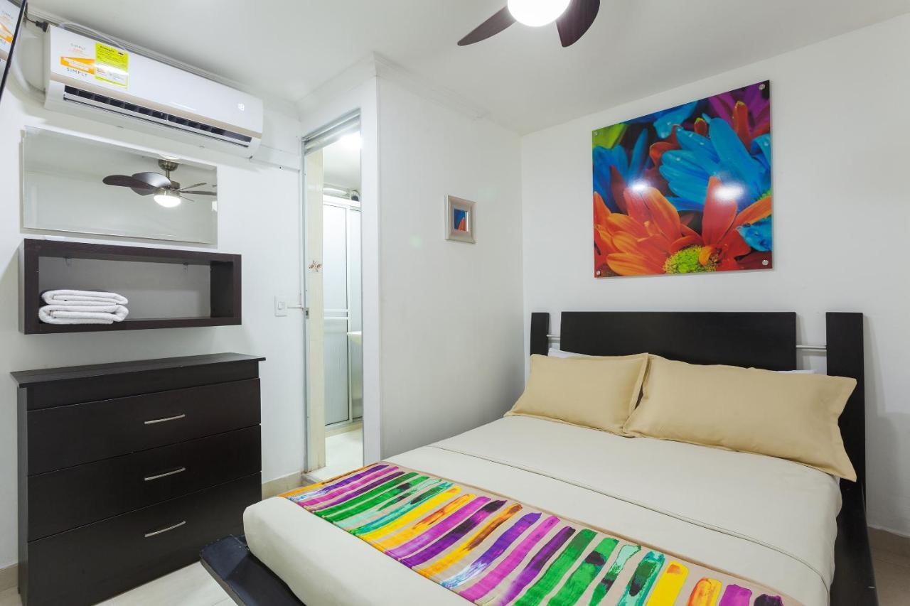 Apartamentos Amoblados Jg De La 70 Medellín Extérieur photo