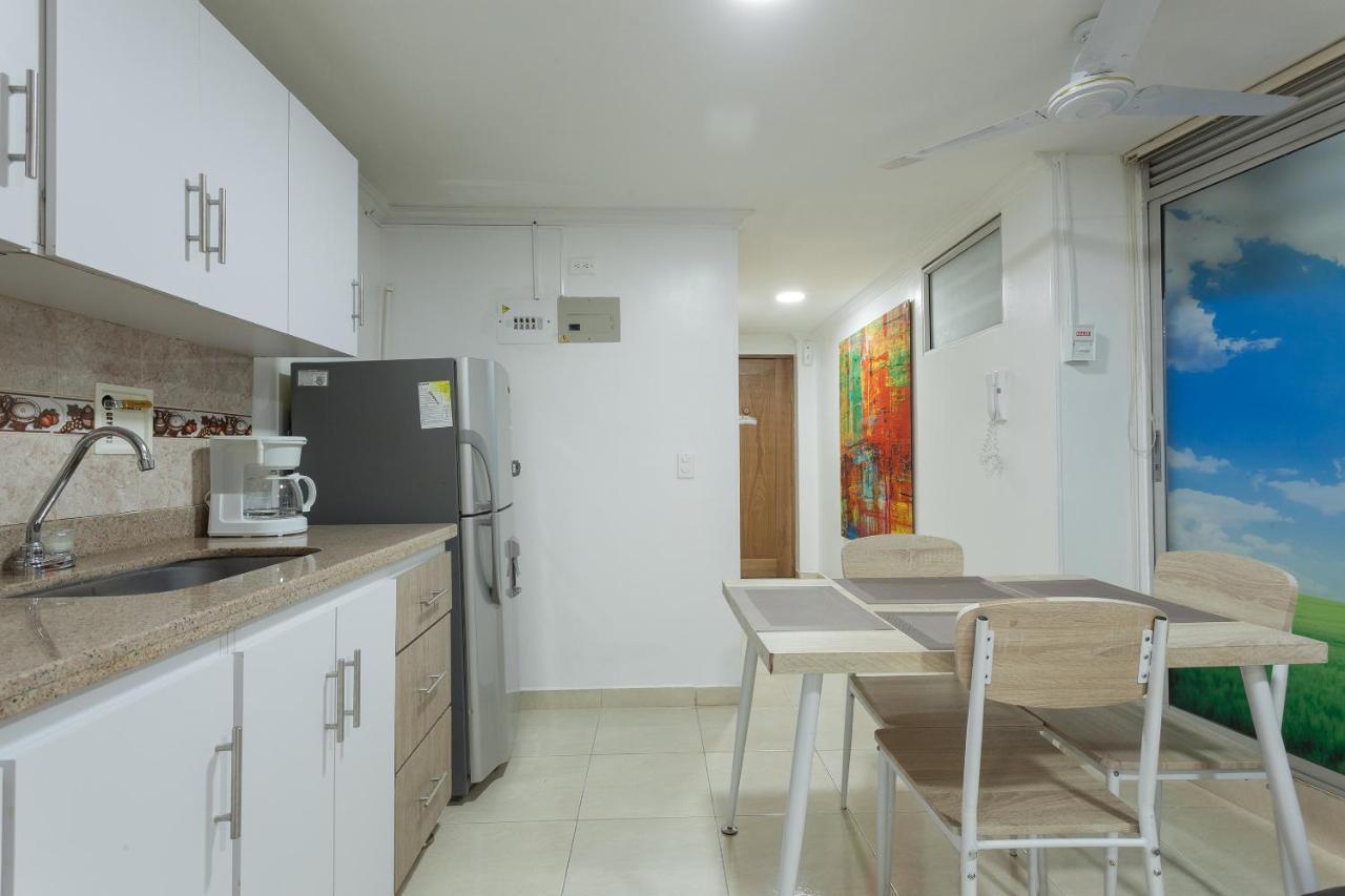 Apartamentos Amoblados Jg De La 70 Medellín Extérieur photo